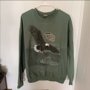 🌸 Eagle Sweater